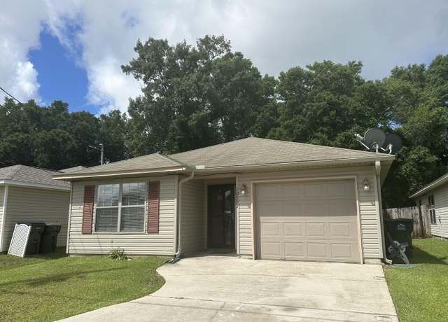 Property at 10557 Senegal Dr, Pensacola, FL 32534, 3 beds, 3 baths
