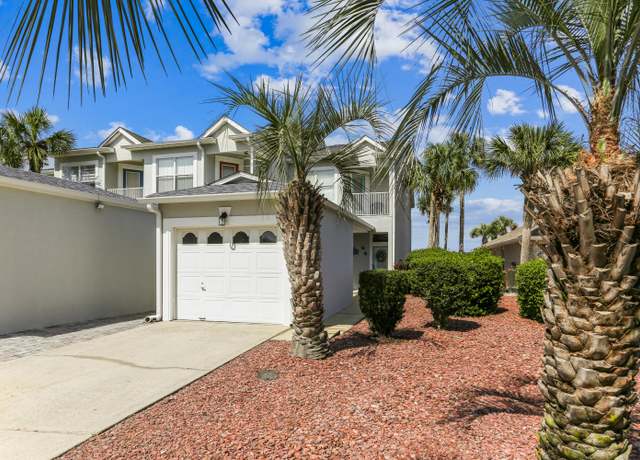Property at 7846 Lola Cir, Navarre, FL 32566, 3 beds, 3 baths