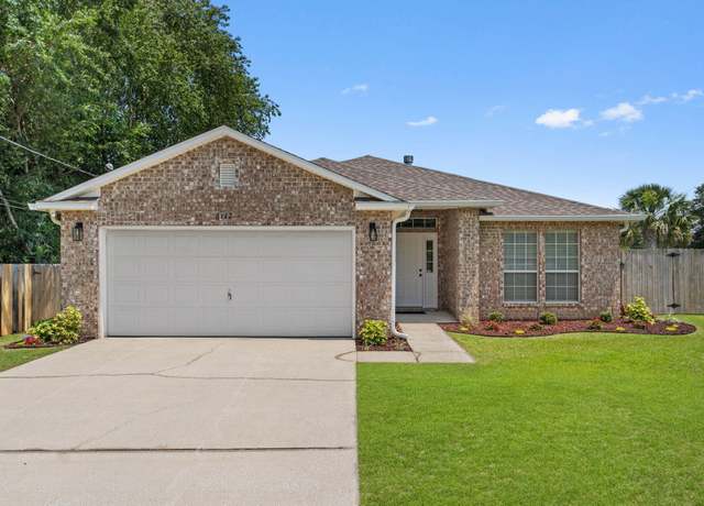 Property at 6742 Britt St, Navarre, FL 32566, 3 beds, 2 baths