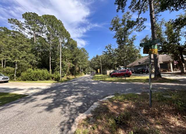 Property at 6978 Nelson St, Navarre, FL 32566