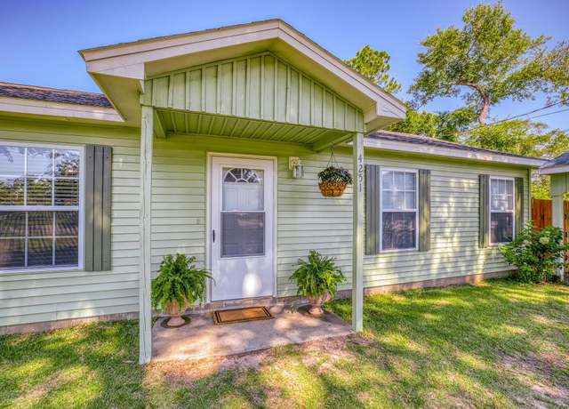 Property at 4251 Albany St, Pace, FL 32571, 3 beds, 2 baths