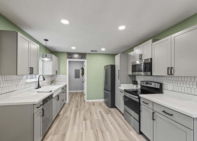 Property at 3985 Whitehall Dr, Pace, FL 32571, 3 beds, 1 bath