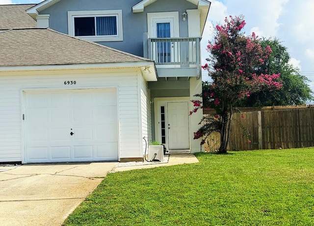 Property at 6930 Sea Turtle Cir, Navarre, FL 32566, 3 beds, 2.5 baths