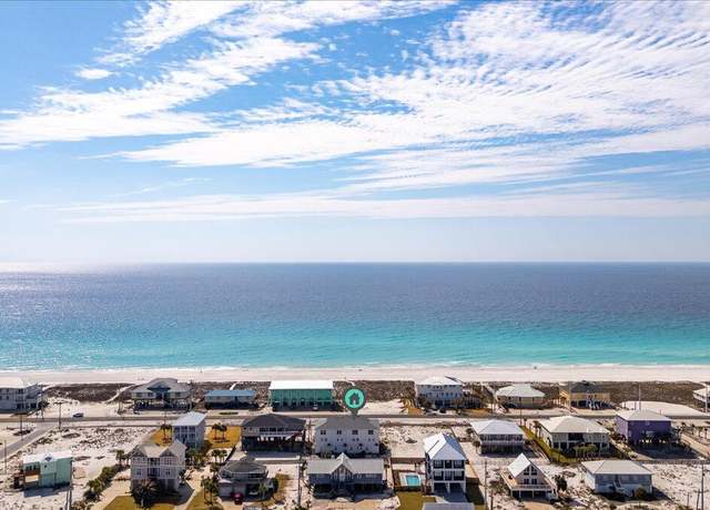 Property at 8174 Gulf Blvd Unit b, Navarre, FL 32566, 2 beds, 2.5 baths