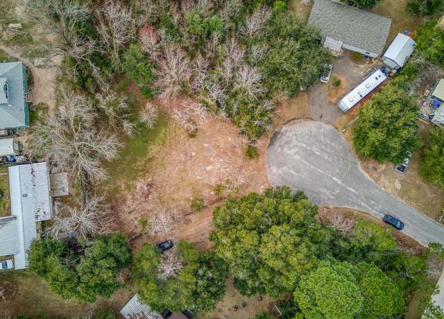 Property at 5609 Monument Ct, Gulf Breeze, FL 32563