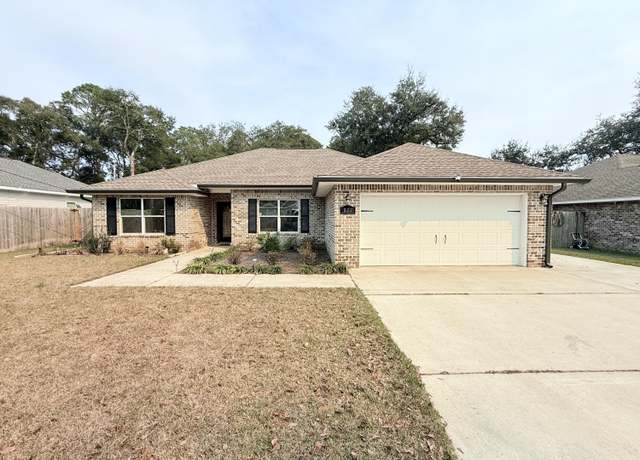 Property at 822 Hilltop Rd, Mary Esther, FL 32569, 4 beds, 2 baths