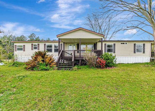Property at 547 New Harmony Loop, Defuniak Springs, FL 32433, 4 beds, 2 baths