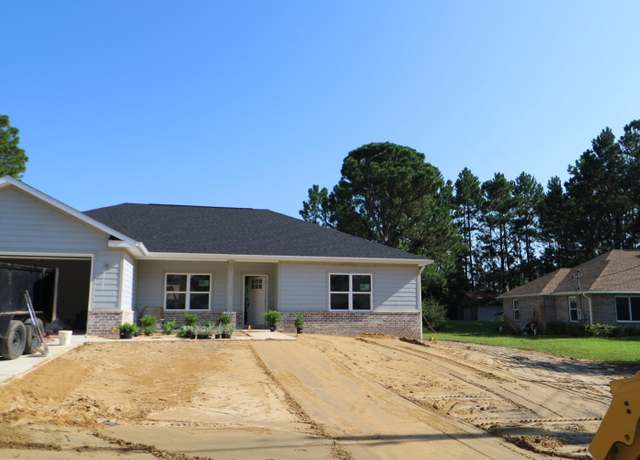 Property at 6560 Liberty St, Navarre, FL 32566, 3 beds, 2 baths
