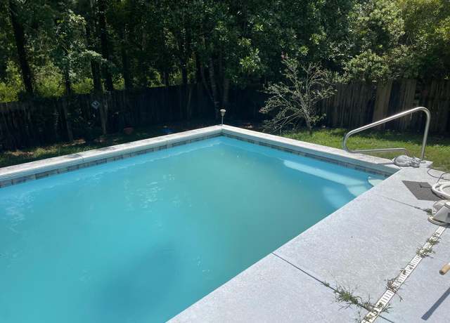 Property at 6395 Heronwalk Dr, Gulf Breeze, FL 32563, 3 beds, 2 baths