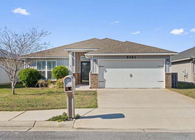 Property at 8482 Island Dr, Navarre, FL 32566, 3 beds, 2 baths