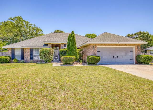Property at 1944 Seahawk Ln, Navarre, FL 32566, 4 beds, 2.5 baths