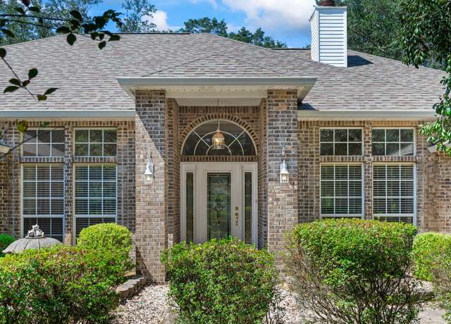 Property at 2727 Muirfield Dr, Navarre, FL 32566, 3 beds, 2 baths