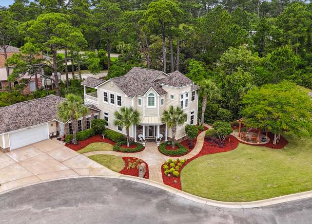Property at 1685 Tidewater Ct, Navarre, FL 32566, 5 beds, 3.5 baths