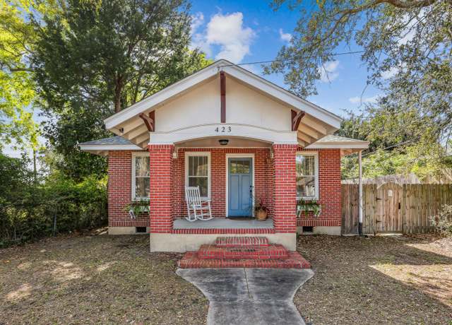 Property at 423 S Navy Blvd Blvd, Pensacola, FL 32507, 2 beds, 1 bath