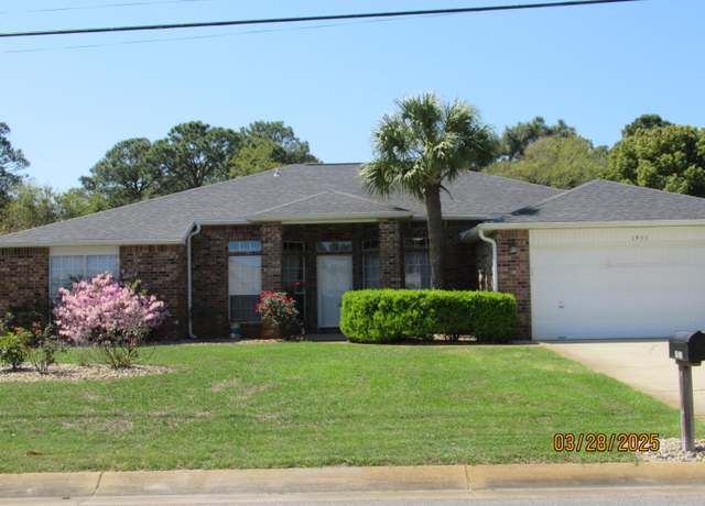 Property at 1951 Alfred Blvd, Navarre, FL 32566, 4 beds, 3 baths