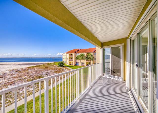 Property at 7464 Sunset Harbor Dr #121, Navarre, FL 32566, 3 beds, 2 baths