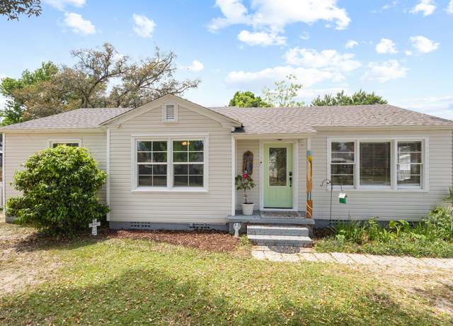 Property at 307 Payne Rd, Pensacola, FL 32507, 3 beds, 1.5 baths