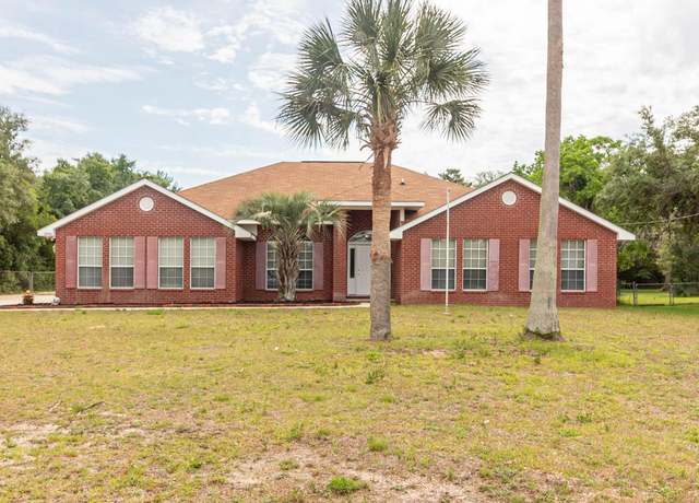 Property at 2890 Sherwood Dr, Navarre, FL 32566, 4 beds, 3 baths