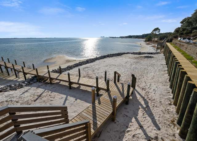 Property at 9643 Indian Stone Ct, Navarre, FL 32566, 3 beds, 3.5 baths