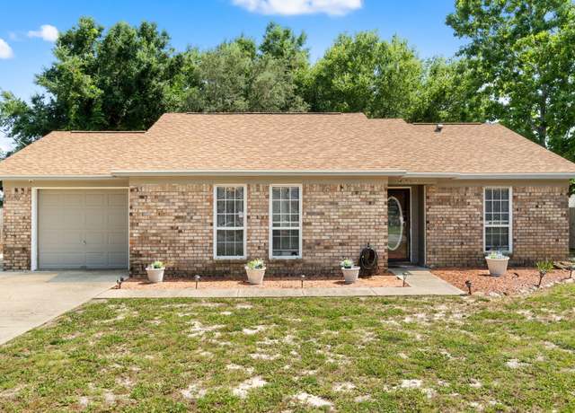Property at 4701 Kitty Hawk Cir, Gulf Breeze, FL 32563, 3 beds, 2 baths