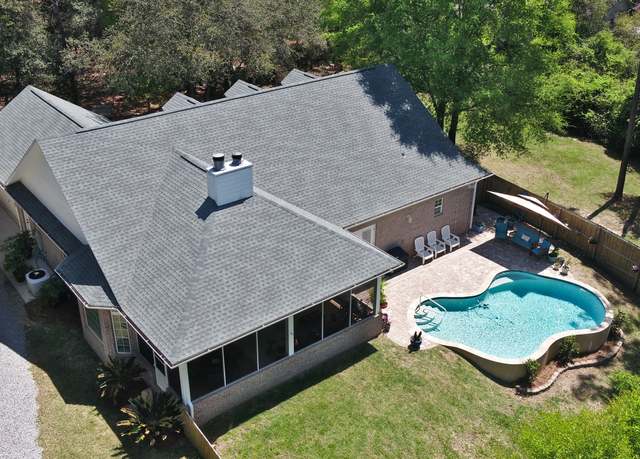 Property at 6851 Hurst Hammock Rd, Pensacola, FL 32526, 3 beds, 2 baths