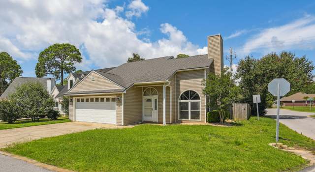 Photo of 3240 Birdseye Cir, Gulf Breeze, FL 32563
