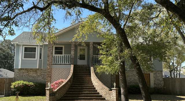 Photo of 3111 Holley Point Rd, Navarre, FL 32566