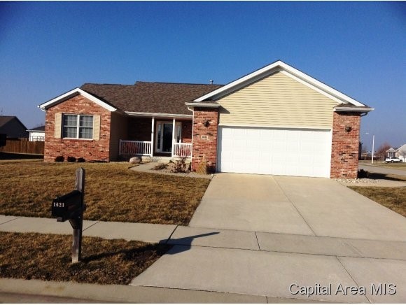 1621 Sidener Hall, Chatham, IL 62629