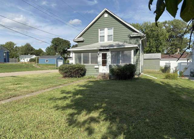 Property at 2233 24th St, Rock Island, IL 61201, 2 beds, 1 bath