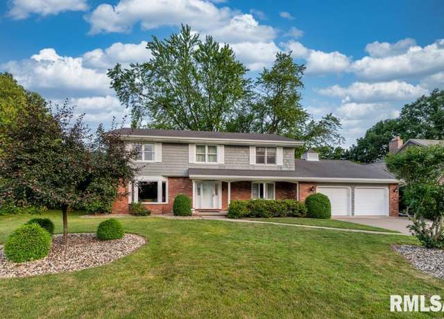 Property at 210 W Wolf Rd, Peoria, IL 61614, 4 beds, 2.5 baths