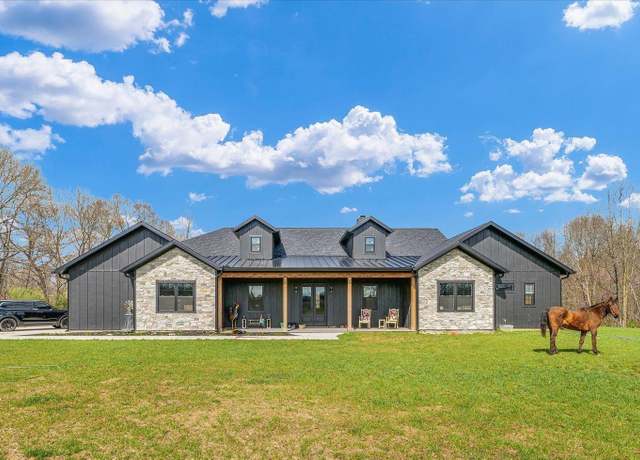 Property at 15295 E County Road 150 N, Charleston, IL 61920, 4 beds, 3.5 baths