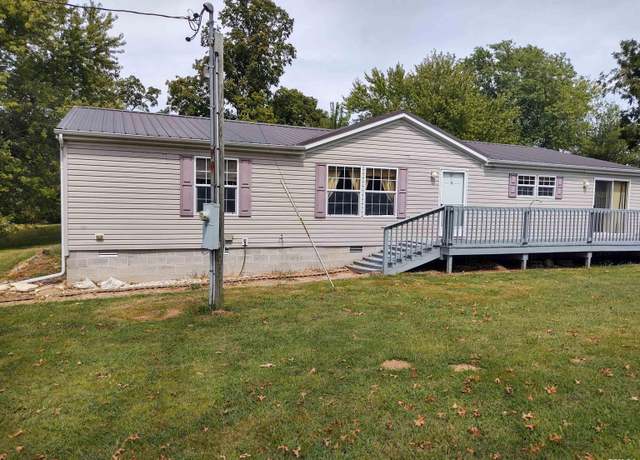 Property at 201 S Royal St, Goreville, IL 62939, 3 beds, 2 baths
