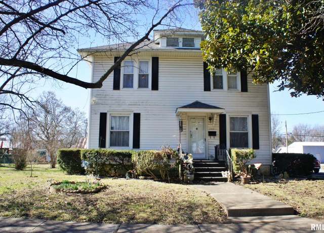 Property at 500 E 7th St, Metropolis, IL 62960, 4 beds, 2 baths