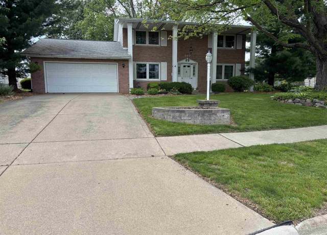 Property at 707 Yorkshire Ct, Washington, IL 61571, 4 beds, 2.5 baths