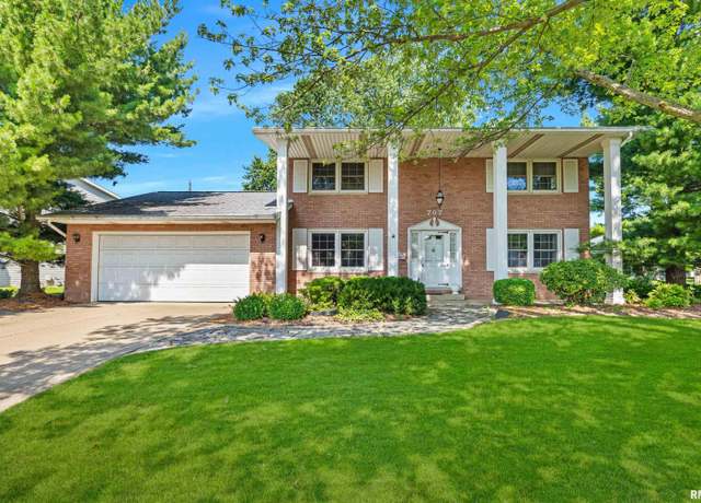Property at 707 Yorkshire Ct, Washington, IL 61571, 4 beds, 2.5 baths