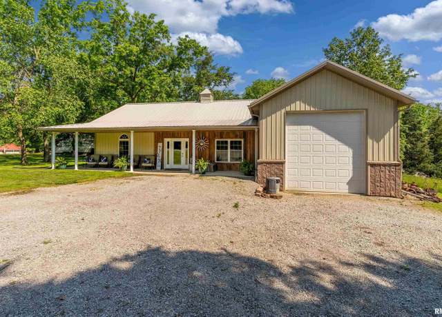 Property at 540 Kendall Ln, Marion, IL 62959, 2 beds, 2 baths