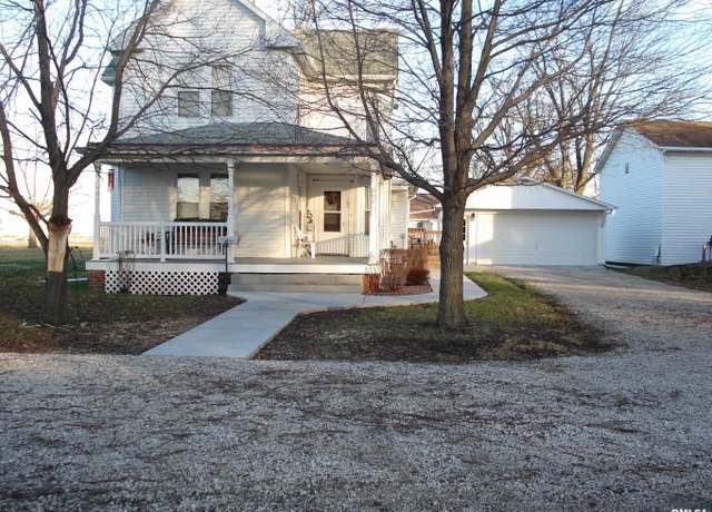 Property at 403 N Cleveland St, Farmersville, IL 62533, 3 beds, 1 bath