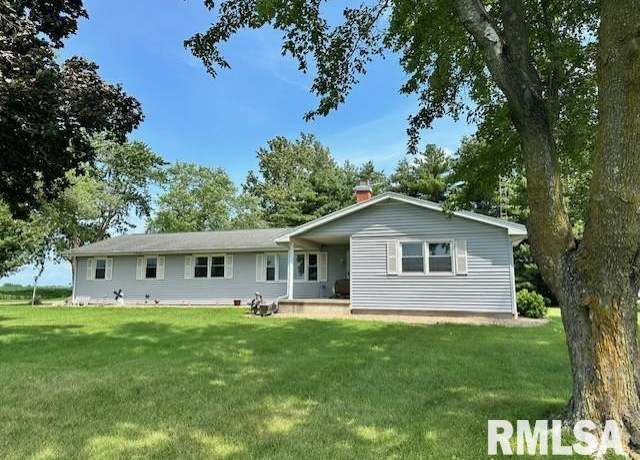 Property at 1678 Liberty Rd, Jacksonville, IL 62650, 3 beds, 2 baths