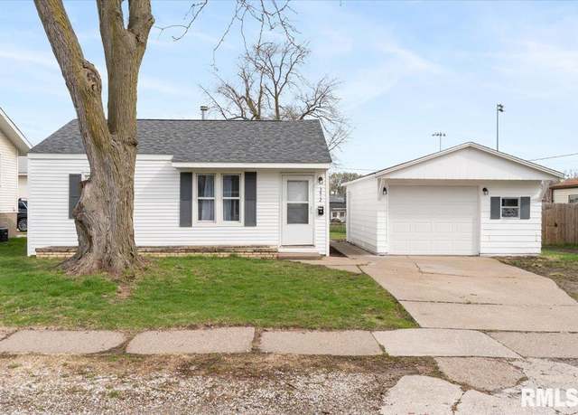 Property at 3412 Sunnyside Ave, Davenport, IA 52802, 2 beds, 1 bath