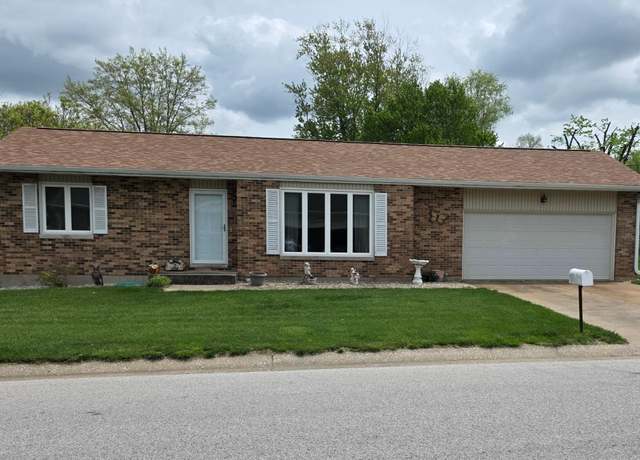 Property at 2427 S 18th St, Quincy, IL 62301, 2 beds, 2 baths