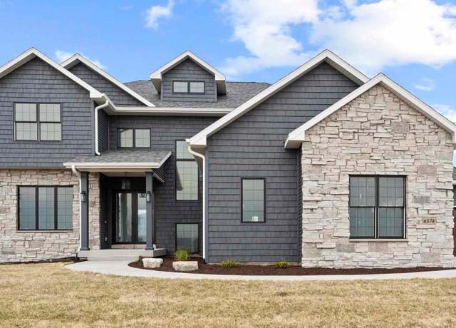 Property at 6578 Cardinal Rd, Bettendorf, IA 52722, 5 beds, 4.5 baths