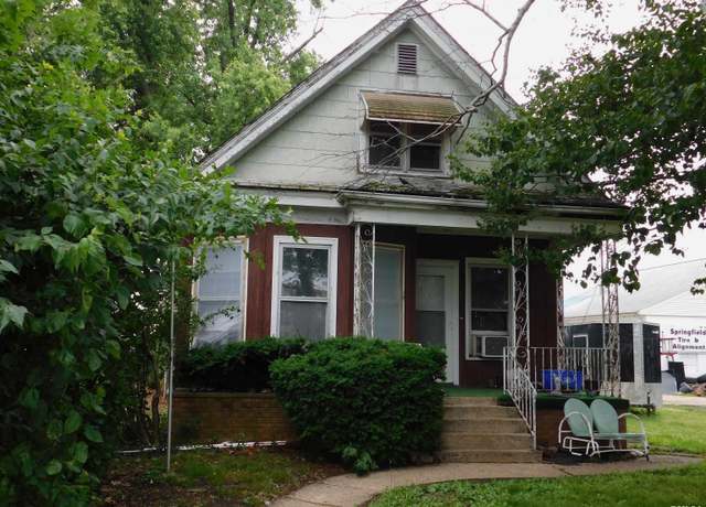 Property at 208 W Reynolds St, Springfield, IL 62702, 3 beds, 1 bath