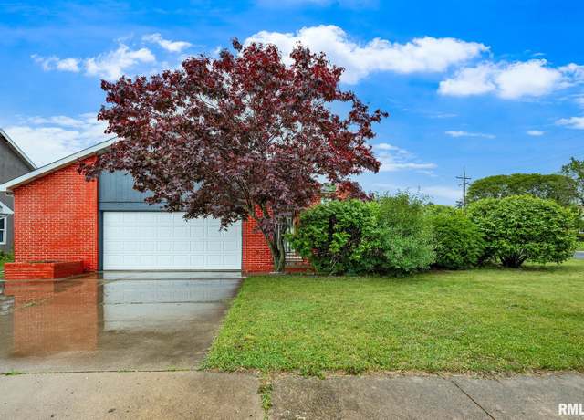 Property at 1719 W Marlene Ct, Peoria, IL 61614, 3 beds, 2.5 baths