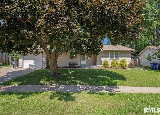 Property at 3127 Oxford Dr, Bettendorf, IA 52722-2671, 3 beds, 2.5 baths