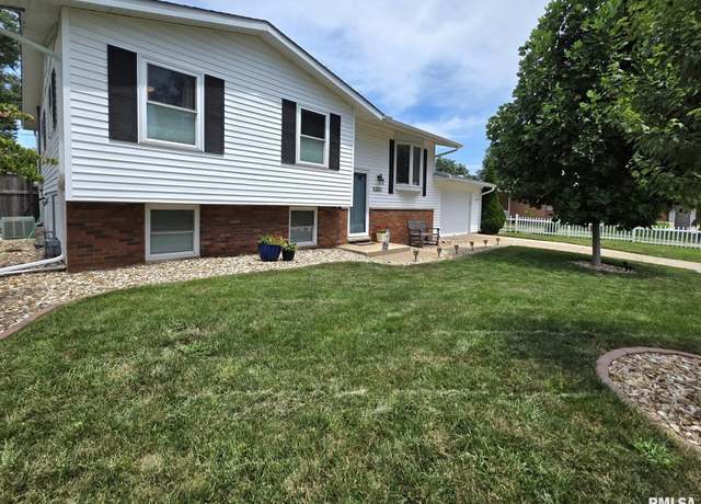Property at 2213 Brookmeade Dr, Quincy, IL 62301, 4 beds, 2 baths