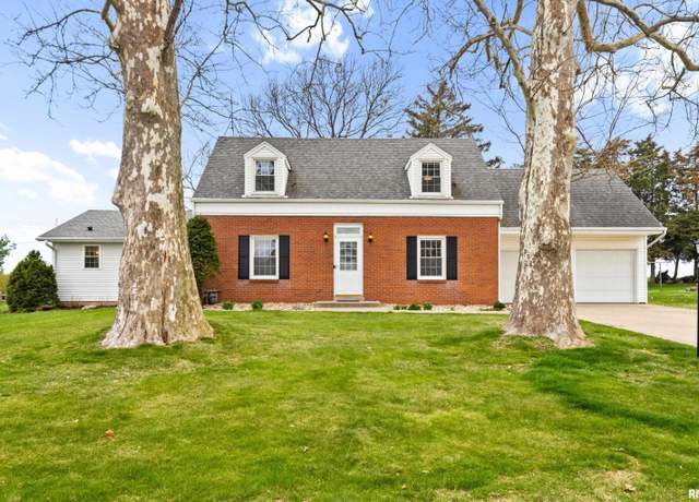 Property at 107 N 6th St, Dunlap, IL 61525, 4 beds, 2.5 baths