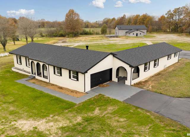 Property at 7837 State Highway 37, Benton, IL 62812, 4 beds, 2.5 baths