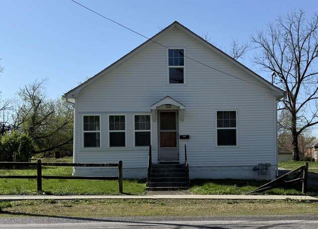 Property at 1206 E Lindell St, West Frankfort, IL 62896, 3 beds, 1 bath