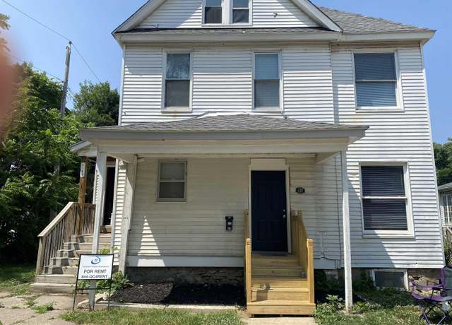 Property at 618 Douglas Ct, Davenport, IA 52803, 4 beds, 2 baths