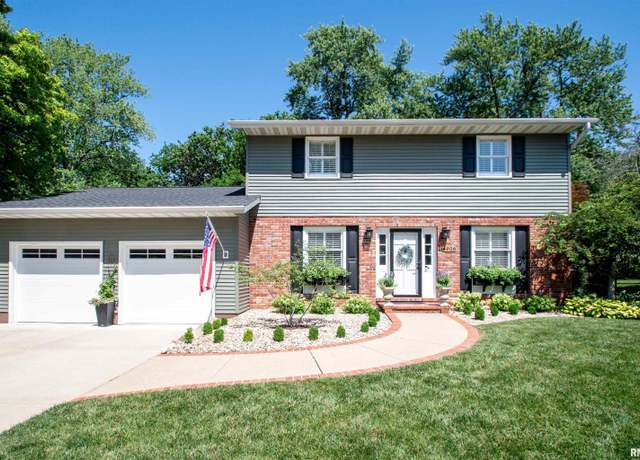 Property at 6906 N Fox Point Dr, Peoria, IL 61614, 3 beds, 3.5 baths